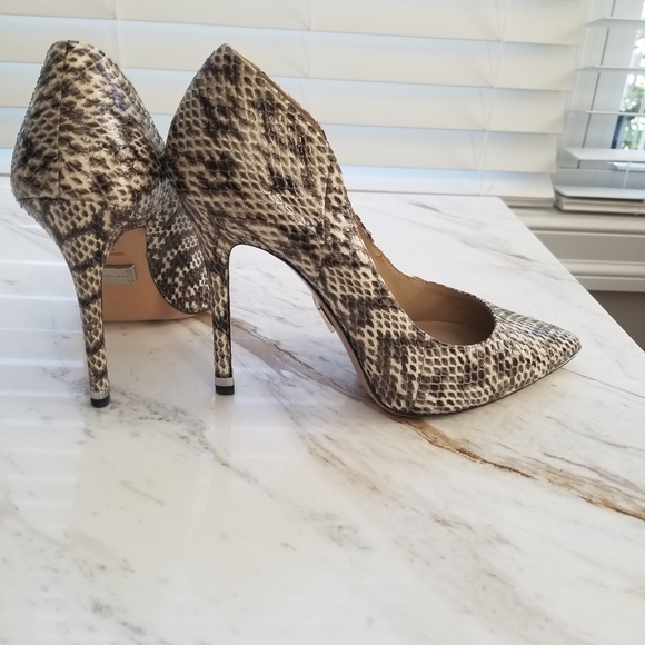 Michael kors pumps - Picture 5 of 8